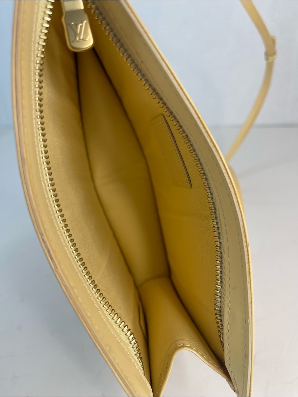 Louis Vuitton anilla Rochelle Belt Bag - Picture 8 of 13
